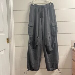 Hollister Cargo Sweatpants Women's Grey And Black Joggers Adjustable Size: XS